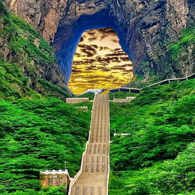 一价全含-湖南张家界旅游纯玩玻璃桥天门山凤凰古城3天2晚跟团游