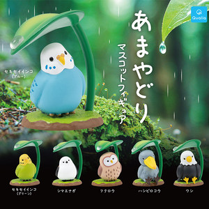 
Japanese genuine QUALIA animal masking that hides from the rain, budgie tits owl whale head stork ornaments