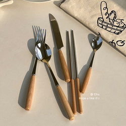 ins Simple Cutlery Set with Knife, Fork, Chopsticks, and Spoon, Four-Piece Set, Stainless Steel with Wooden Handle, High Aesthetic Value, Pasta and Dessert Spoon