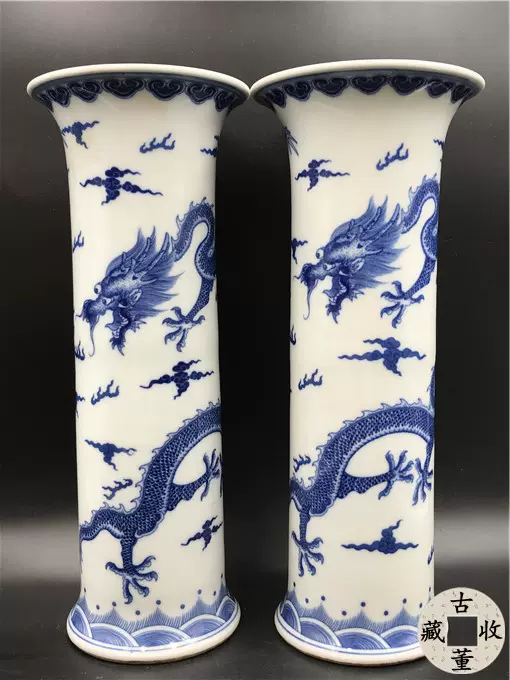 古董大清乾隆年制粉彩蝴蝶双象耳扁瓶花瓶摆件纯手工绘画收藏品