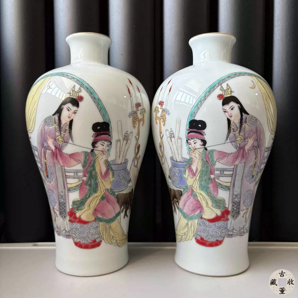 中国古美術・旧蔵の磁器・大周柴窯兩色葫蘆瓶・置物・書道具・茶道具・文房具・賞物 唐物 唐 大周時期 柴窯 鏤空 三足筆筒 陶芸 磁器 古陶磁器