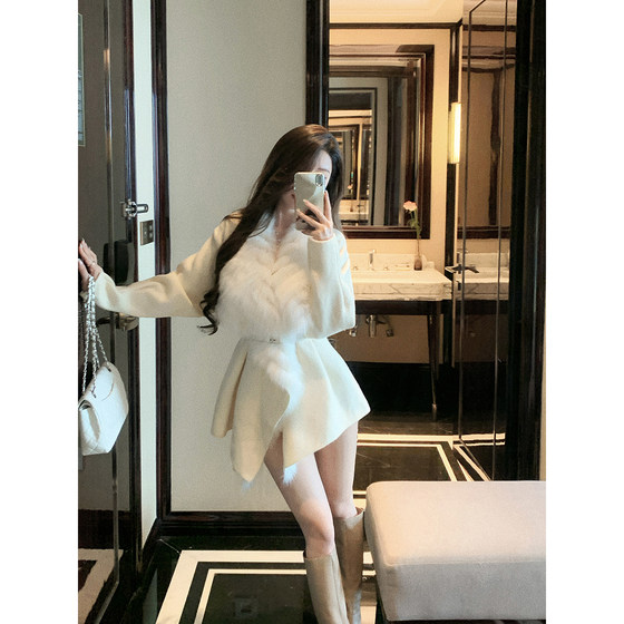 JustQin [Pampering Lady] 2025 Winter Mid-Length Fox Fur Collar Waist Woolen Knitted Women's Jacket