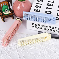 Folding Comb for Women, Compact and Portable, for Braiding Hair and Bangs, Fine-Toothed, Mini Styling, Dual-Use, Two-In-One
