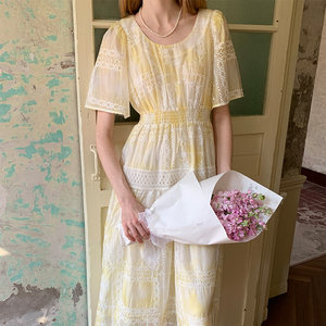 
Zhu Yiyi French girl-like lace embroidered tiny texture short-sleeved dress for women summer high waist slim fairy skirt