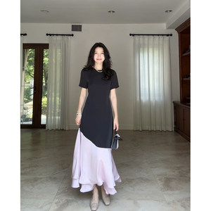 
Guo Jiujiu's French simple temperament short-sleeved satin contrast color waist-hugging and slimming round neck dress summer long skirt