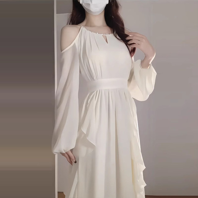Super fairy ruffled chiffon dress for women in spring and summer 2025 new French off-shoulder seaside vacation fairy skirt