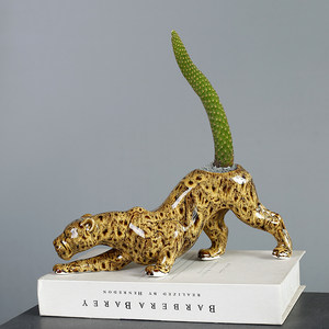 
High-end cute cartoon animal succulent flower pot ceramic creative living room cheetah nine-tailed fox cactus green plant pot