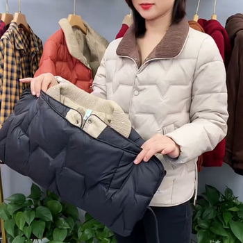 The net version of the double pocket, the lap lapel cotton jacket, the female cold -keeping warm cotton jacket, fashion leisure, simple middle -aged and elderly women's clothing