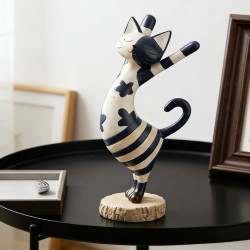Retro Abstract Cute Cat Ornaments, Niche High-End Decoration for Living Room Tv Cabinet, Creative Home Decor Art