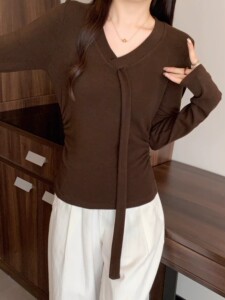 
(Free shipping for two pieces) 911 strappy v-neck women's slimming simple pullover bottoming shirt