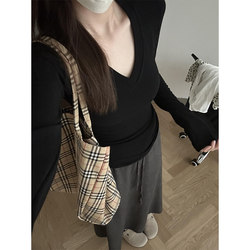 Black V-Neck Pure Cotton Regular Shoulder Long-Sleeve T-Shirt for Women, Spring, Autumn, Winter 2025 New Slim-Fit Flattering Inner Layer Top