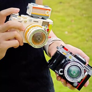 
Compatible with Lego building blocks 2025 new retro old-fashioned camera film SLR camera assembly toy female gift