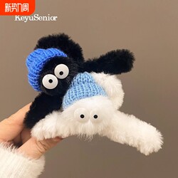Big-Eyed Plush Hair Clip for Women, Quirky Hairpin for the Back of the Head, Fluffy Shark Clip, Cute Children's Autumn and Winter Hair Accessory