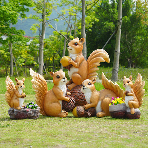 
Outdoor garden simulation squirrel sculpture courtyard lawn decoration animal fiberglass ornaments kindergarten squirrel sketch
