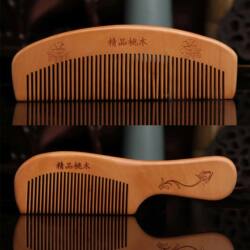 Premium Peach Wood Comb, Natural Solid Wood Comb for Smoothing Hair and Massage, Portable Home Comb, Gift for Men and Women