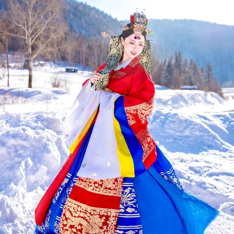 延吉出发 长白山旅游图们珲春防川雪岭老里克湖魔界4天3晚私家团