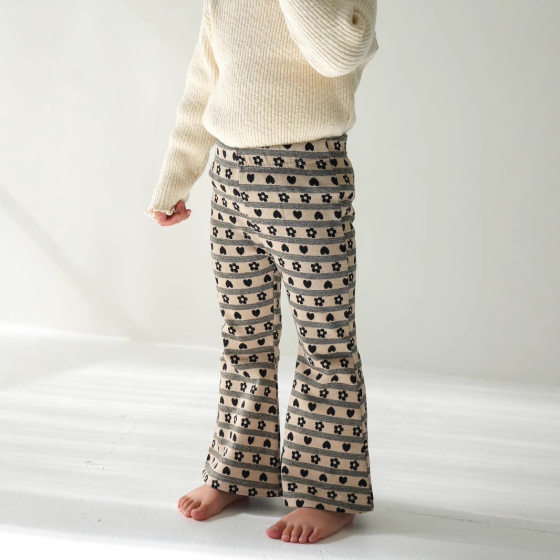 
2026 pippi spring and summer new style versatile and comfortable girls super soft jacquard love knitted bell pants for girls
