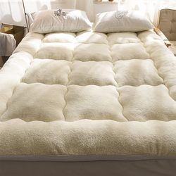 Autumn and Winter Thickened Warm Lamb Wool Mattress Pad for Home Use, Single Dormitory Bed Mattress 1.5m Quilt 1.8m Pad