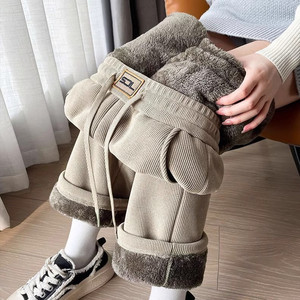 
Thickened chenille wide-leg pants for women in 2025 autumn and winter new loose mother large size warm straight pants