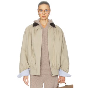 
Helsa old money corduroy lapel jacket bomber jacket REVOLVE Faye Wong and Yu Feihong same style for dinner
