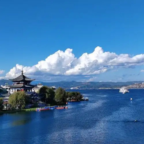 滇西北亲子纯玩7日/大理洱海-丽江古城-香格里拉-虎跳峡-维西塔城