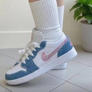 
Nike/Nike comfortable and versatile fashionable non-slip wear-resistant low-top children's basketball shoes white blue HQ2001-400