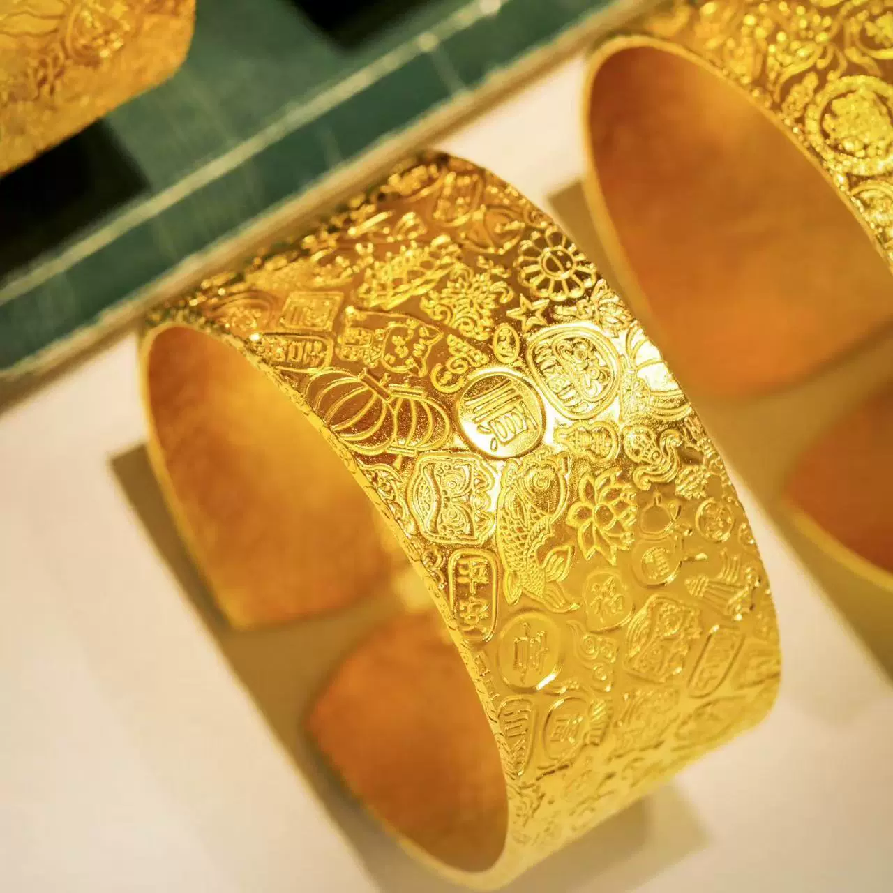 24K 24金　如意 開口 腕輪 足金999刻印入り 古法足金9999錾刻吉言金手镯黄金手工制作纯金