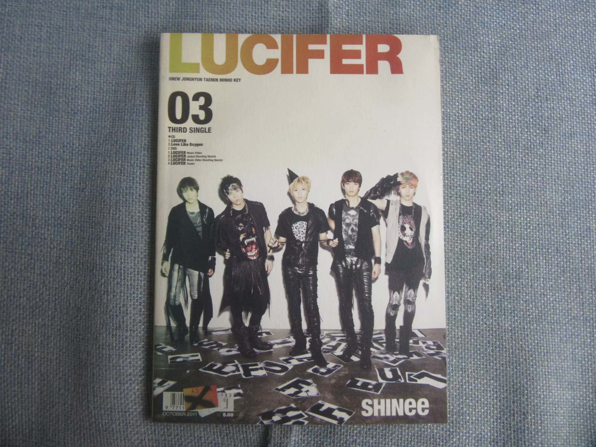 R版流行男子组合SHINee LUCIFER CD+DVD-Taobao