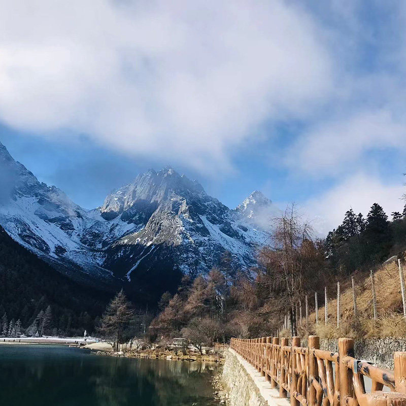 成都理县 毕棚沟/甘堡藏寨 一日游 冬季赏雪 纯玩 含景区门票