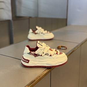 
Spring new retro handsome trendy popular men's shoes fashionable casual shoes versatile men's low-cut shoes lace-up niche