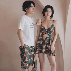 
Couple Swimsuit Women's Hot Spring 2026 New Couple Style Sexy Hot Spring Beach Vacation Beach Pants Men's Suit