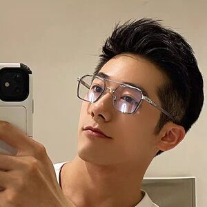 
Double-beam large-frame glasses frame, myopia glasses can be equipped with prescription anti-blue light large-face slimming large-face frames