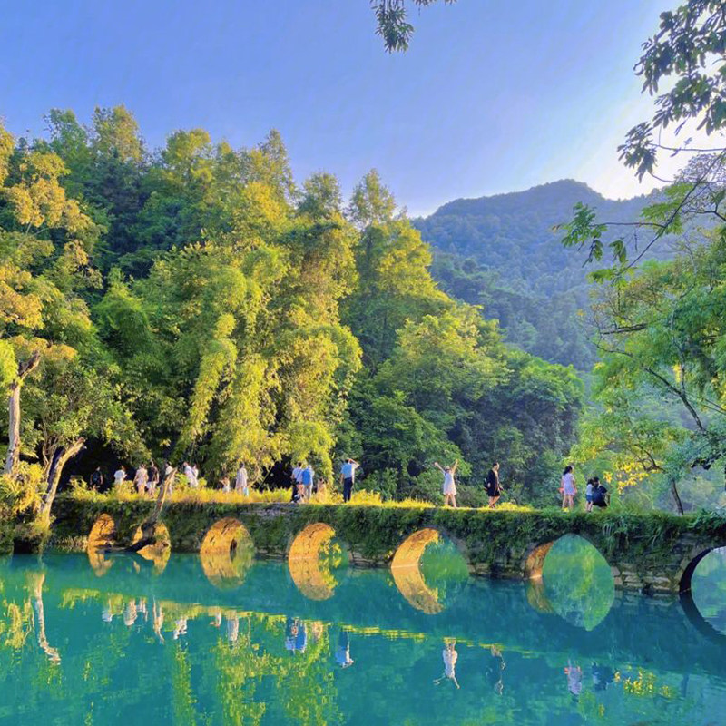 贵州旅游荔波小七孔一日游贵阳出发跟团贵阳1日游2-6人团纯玩跟团