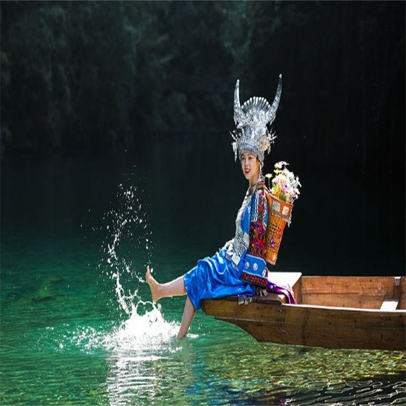 恩施旅游4天3晚 私家团大峡谷全景/地心谷/梭布垭5钻连住/升7/9座