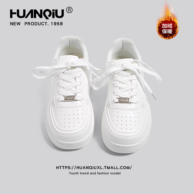 Universal velvet white shoes for women 2025 autumn and winter new popular versatile cotton shoes for women thick-soled casual sports sneakers