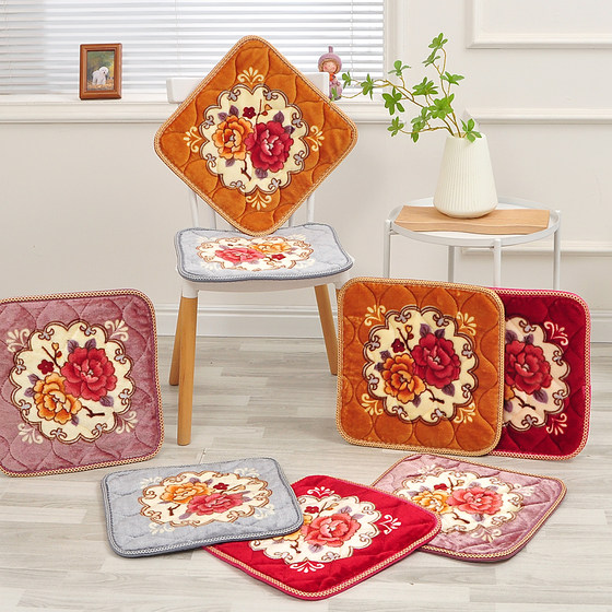 Autumn and winter warm chair cushion cushion cushion stamps cartoon cushion office dining chair cushion cushion plastic anti -slip restaurant learning
