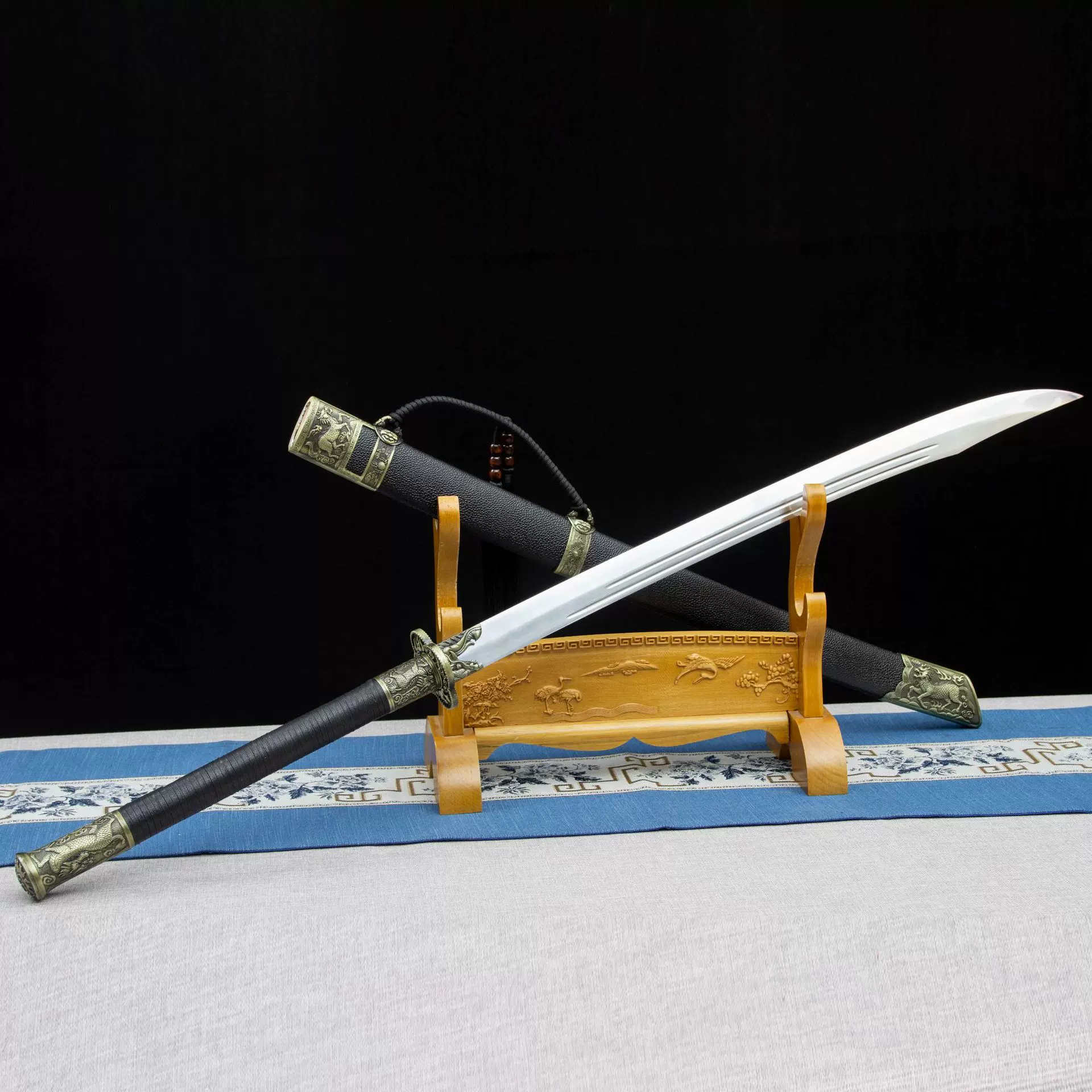 龙泉市手工刀剑收藏级刀剑朴刀高锰钢一体大刀未开刃武术关刀