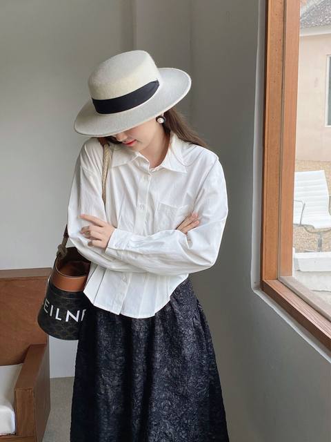 Women's green stripes single-breasted temperament waist-hugging solid color white long-sleeved lapel cardigan
