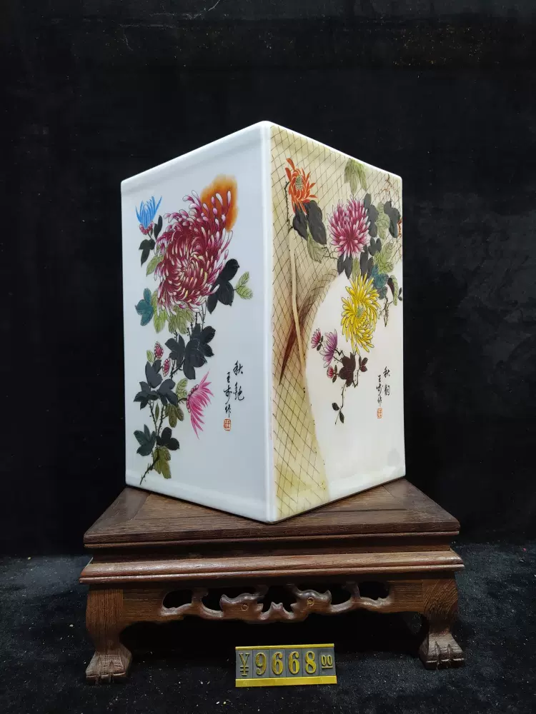 中国美術 花 蝶々紋樣 瓜瓞绵绵 中國景德鎮 小皿8点 中国美術 花 蝶々紋樣 瓜瓞绵绵 中國景德鎮 小皿8点