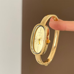 Gold Bathtub Bracelet-Style Watch for Women 2025 New Niche Light Luxury High-End Fashion Commuter Quartz Watch for Women