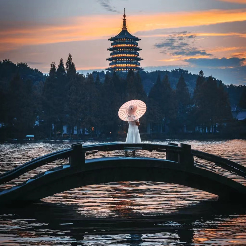 【含机票】华东旅游上海南京苏州杭州乌镇鼋头渚江南6天5晚跟团游