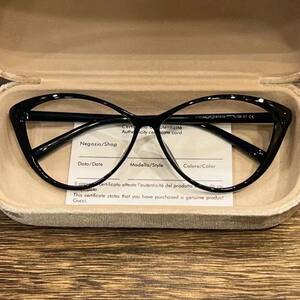 European and American hot girl cat eyes triangular flat optical glasses women can match digital myopia anti -blue light -light glasses frame
