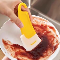 Kitchen Cleaning Soft Scraper to Remove Oil Stains from the Bottom of Pots and Stoves, Food-Grade Soft Head Cleaner, Soft Silicone