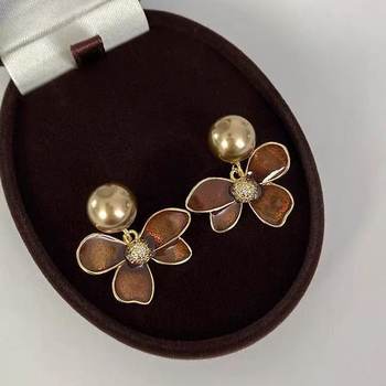 
Brown autumn and winter enamel vintage pearl flower earrings