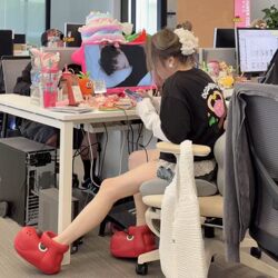 Cute Outdoor Rain Boots for Girls, Non-Slip, Comfortable, Thick-Soled, Water-Resistant Short Boots, Large Toe Shoes