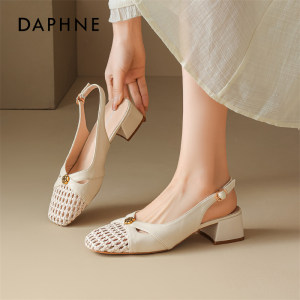 
Daphne Thick Heel Fashion Sandals Women's Summer Outerwear Baotou Slippers 2026 New Camellia Retro Mary Jane
