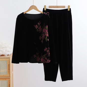 
Middle-aged and elderly mothers spring and autumn velvet suit