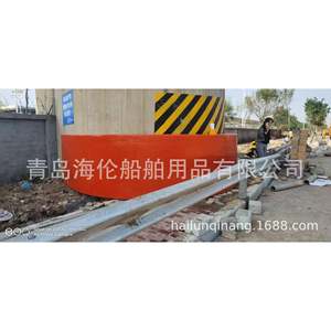 
Highway bridge automobile anti-collision device Floating variable cross-section multi-stage energy dissipation flexible anti-collision device
