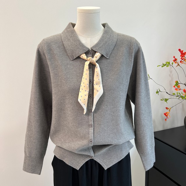 Fashionable mother autumn knitted cardigan middle-aged women's clothing 2025 new style middle-aged and elderly spring and autumn lapel long-sleeved jacket