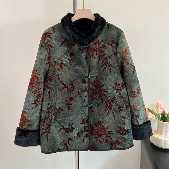 Winter fur coat for the elderly, noble mother's imitation fur coat, 70-year-old and 80-year-old grandma's plush clothes